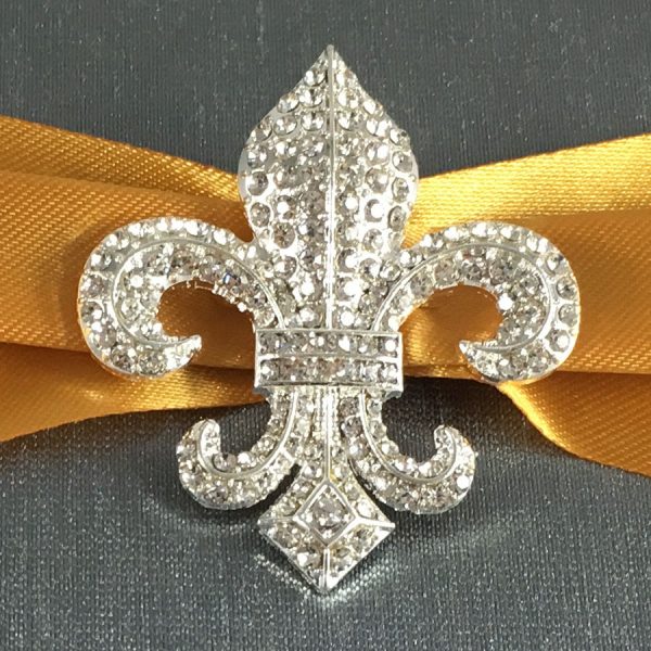 fleur de lis brooch