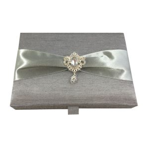 Silver wedding box with brooch