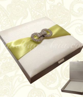 Embellished ivory high-end wedding box with hinged lid