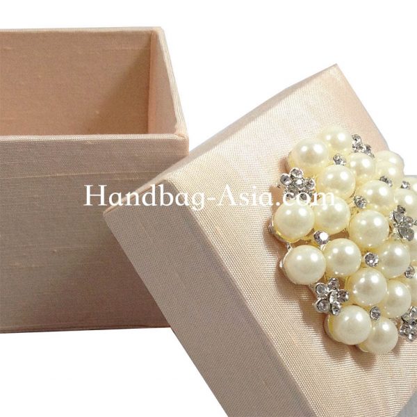 pearl favor box for wedding
