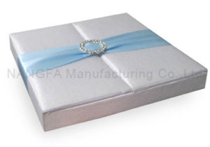 Embellished wedding gatefold box