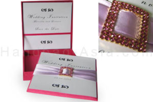 Luxury wedding box with removable pad in pink