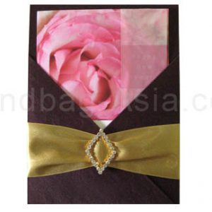 luxury silk pad with buckle embellishment