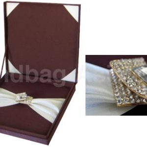 Chocolate wedding box with hinged lid