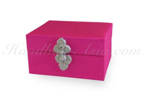 fuchsia pink silk jewellery and gift box with hinged lid