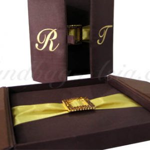 Embroidered wedding box in brown