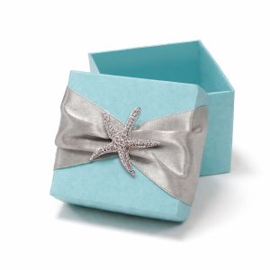 Beach Themed Favor Box Featuring Starfish Brooch