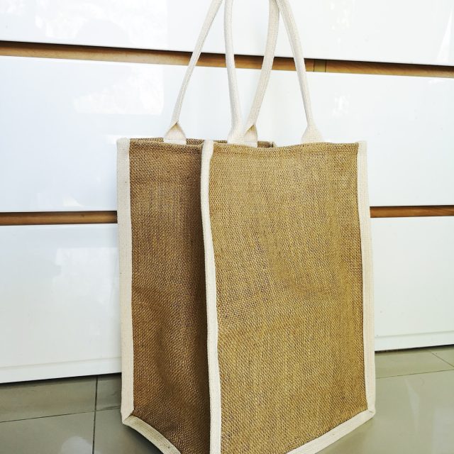 Jute shopping bag