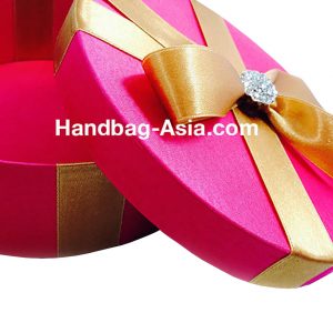 luxury round silk wedding box with rhinestone brooch