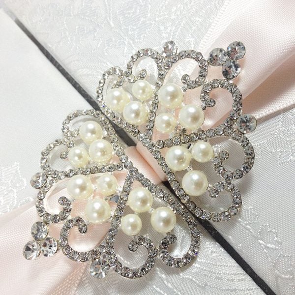 Crown pearl brooch embellishment