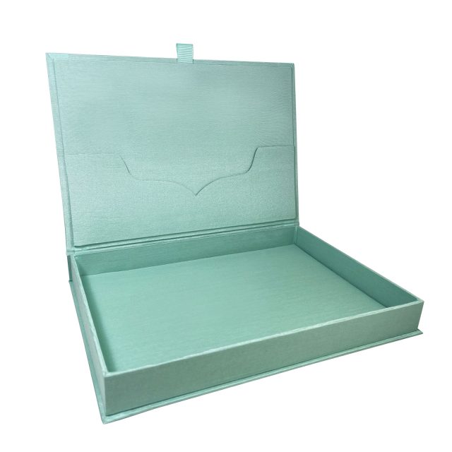 Custom silk box for invitation cards