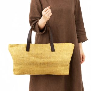 Our timeless yellow hemp handbag "in action"