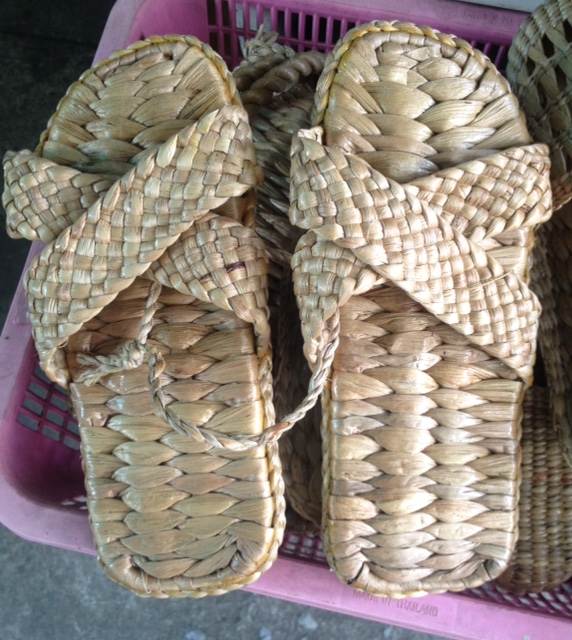 WATER HYACINTH SANDALS For Hotel