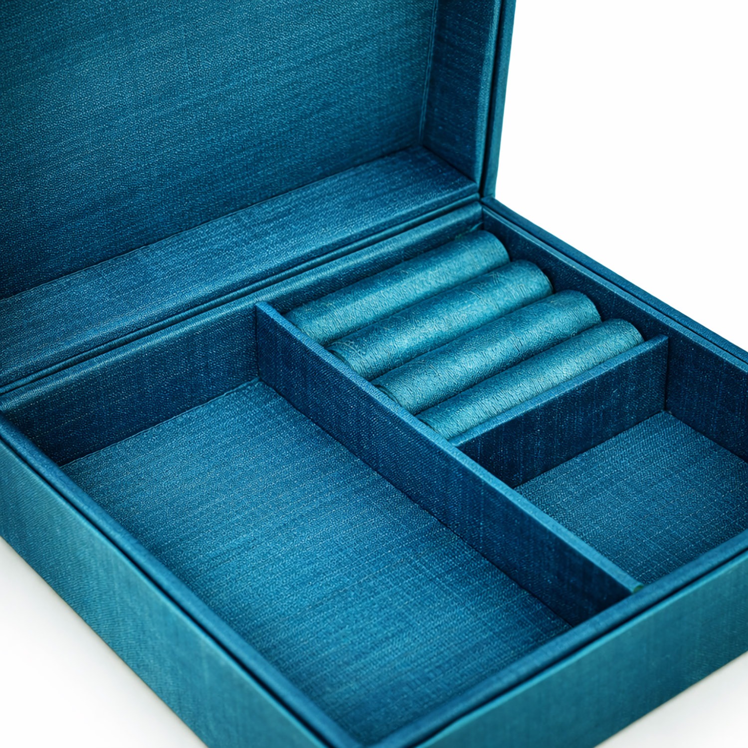 Close-up picture of our Thai silk jewelry box