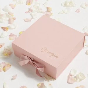 Bridesmaid gift box with foil stamp