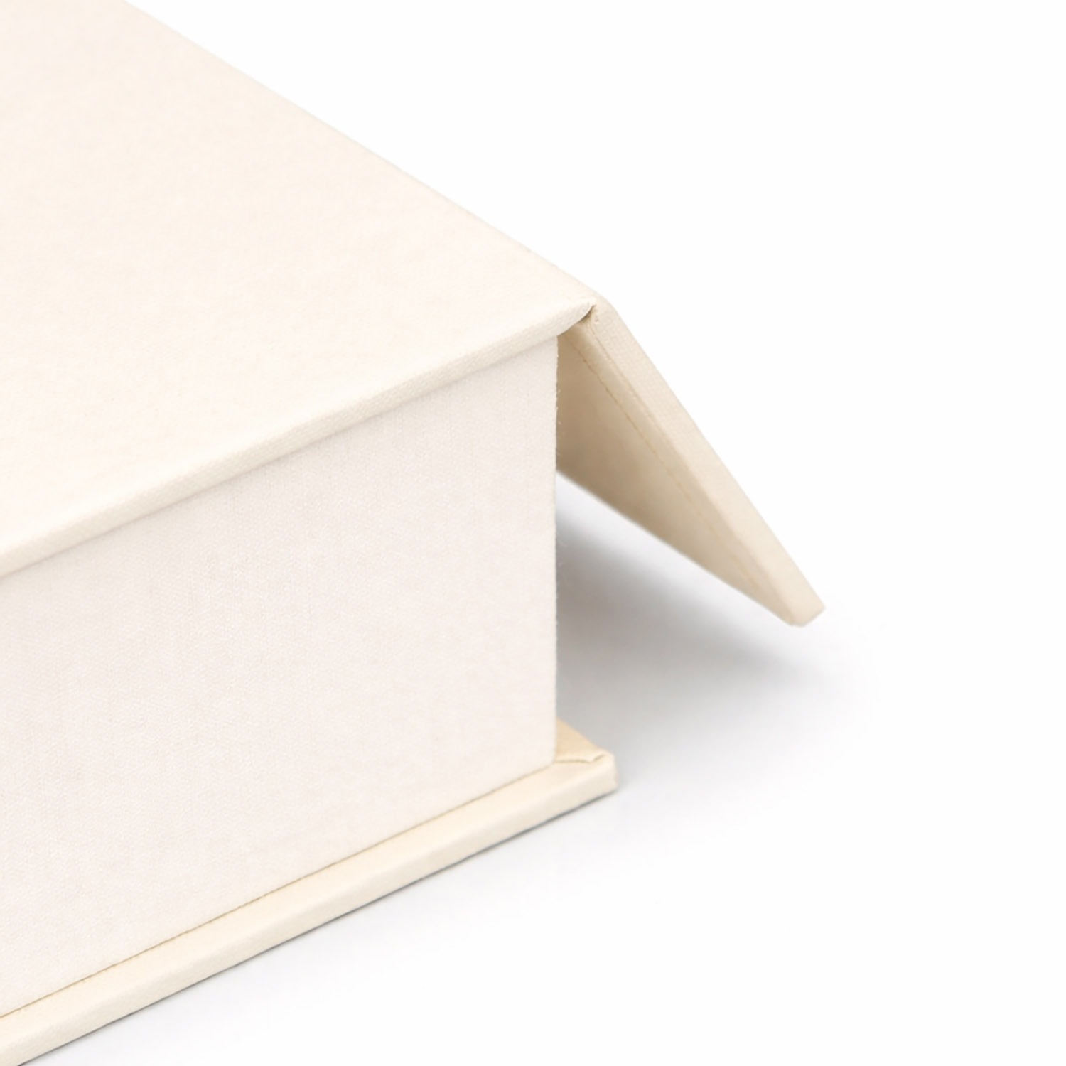 Handmade paper boxes with magnet closure from Thailand