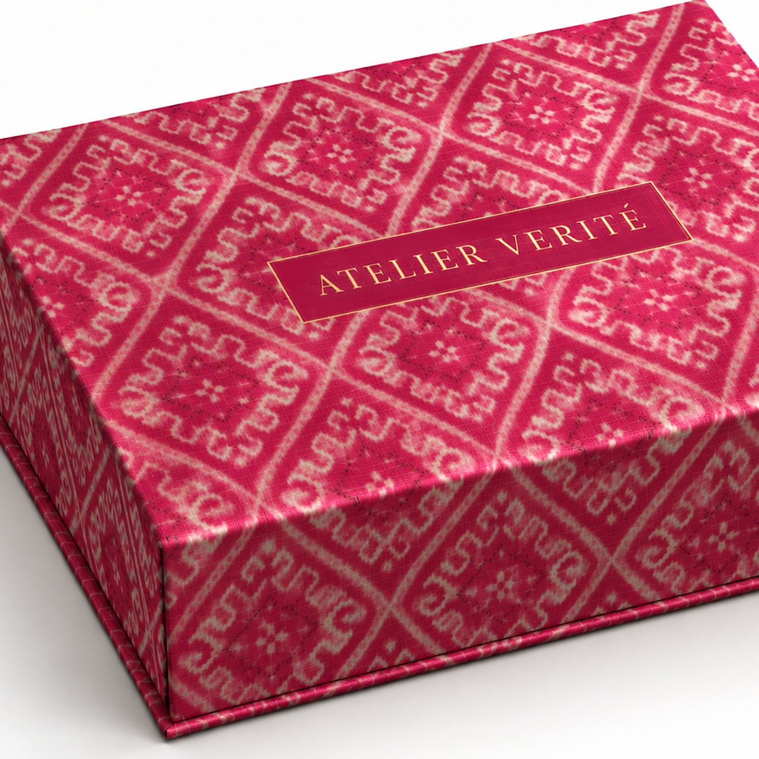 Luxury Thai Mudmee silk magnetic closure gift box